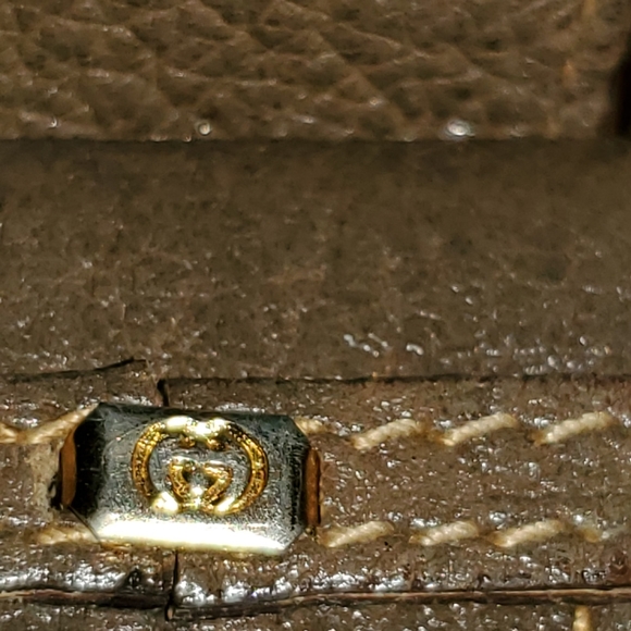 Authentic Gucci crossbody purse